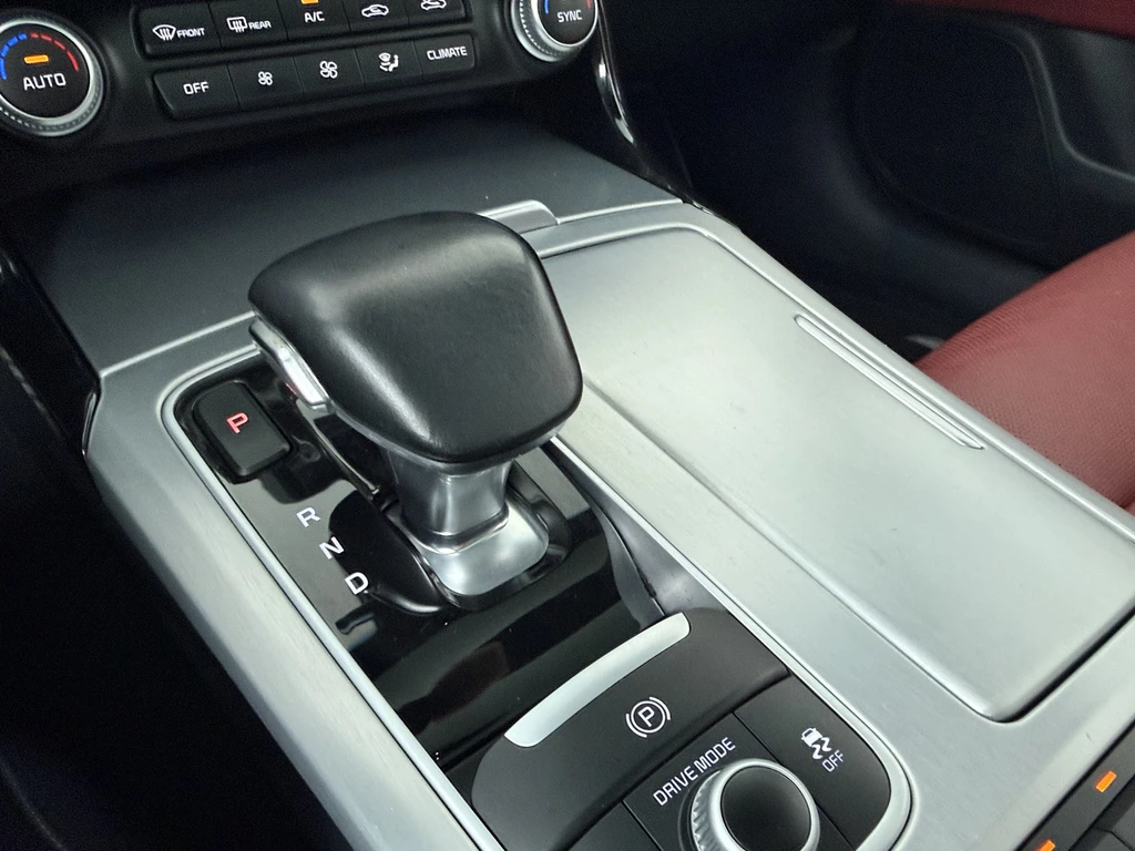 Kia Stinger – foto 32