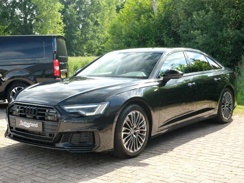 Audi A6 Limousine 55 TFSI e quattro Competition S Line 367 PK | Adaptive cruise control | Wegklapbare trekhaak | 360 Camera | Stoelverwarming | LED | CarPlay | Virtual Cockpit