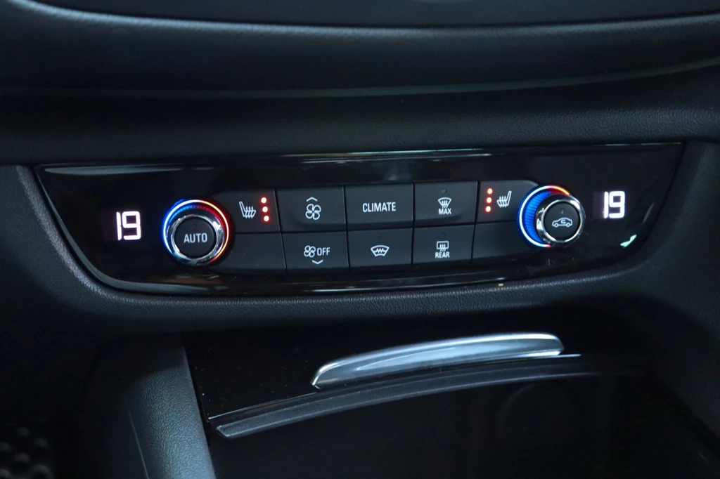 Opel Insignia – foto 24