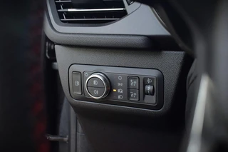 Ford Kuga – thumbnail 22