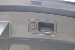 Tesla Model S – thumbnail 32