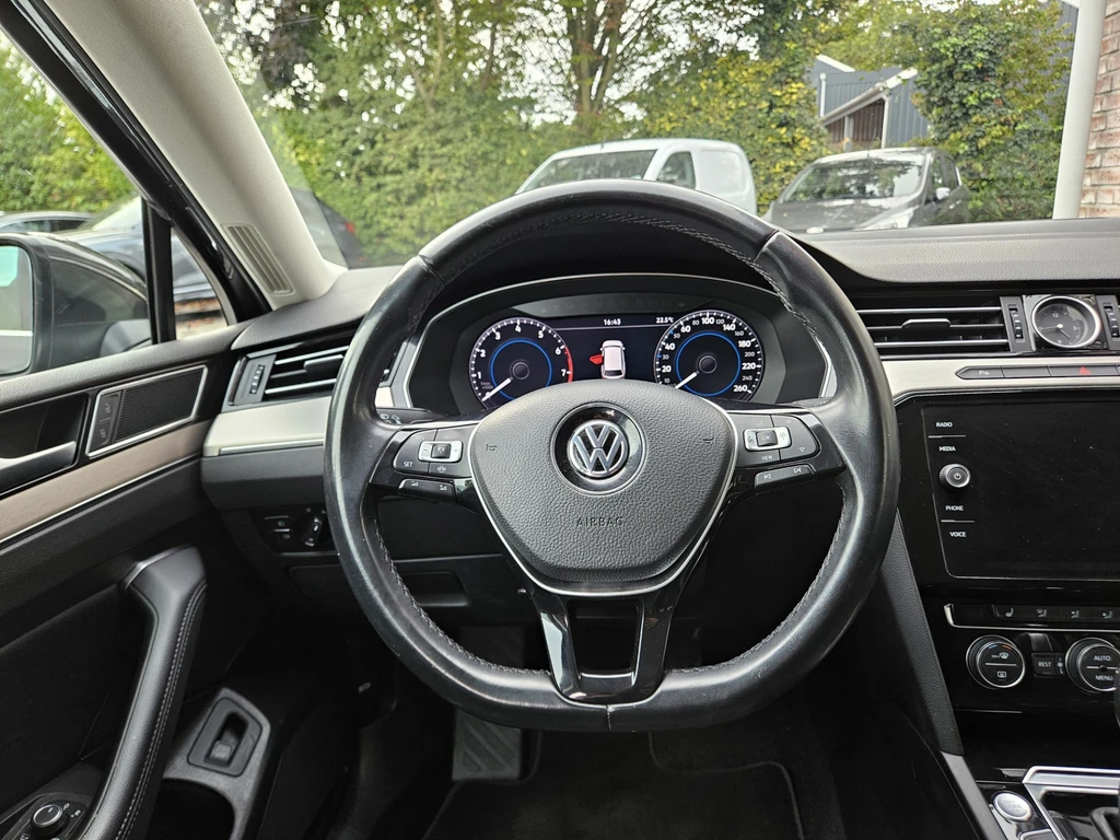 Volkswagen Passat – foto 11