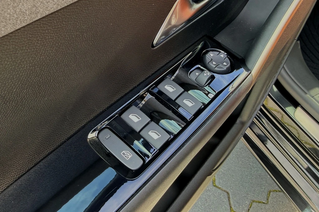 Lancia Ypsilon – foto 11
