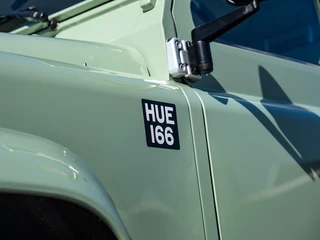 Land Rover Defender – thumbnail 32