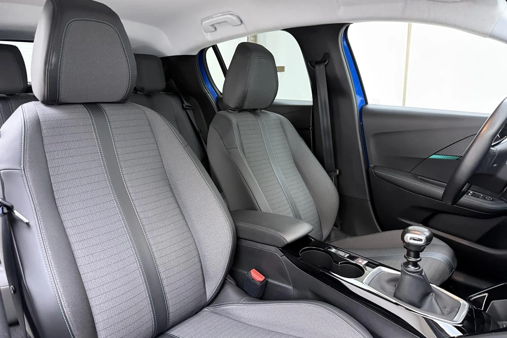 Peugeot 208 – foto 13