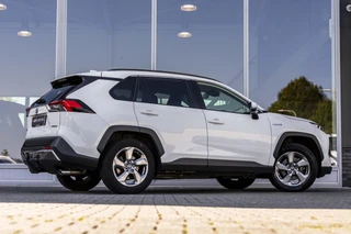 Toyota RAV4 – thumbnail 8
