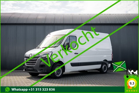 Renault Master **Bleu DCI 135PK | L2H2 | Nieuw | Navi | 3-Zits | LED | Cruise | Airco**