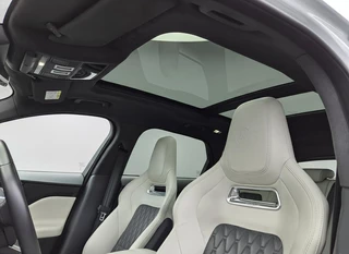 Jaguar F-PACE – thumbnail 18