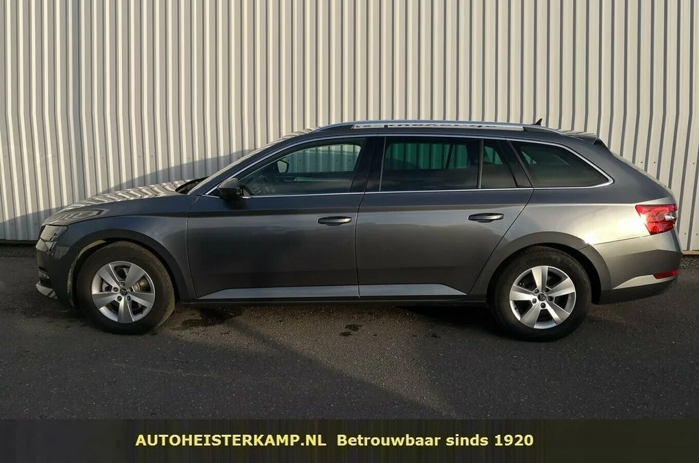 Škoda Superb – foto 2