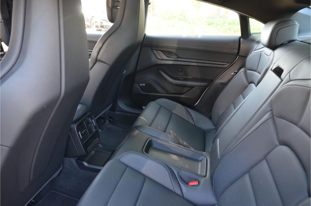 Porsche Taycan – foto 15