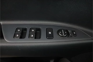 Kia Stonic – thumbnail 22