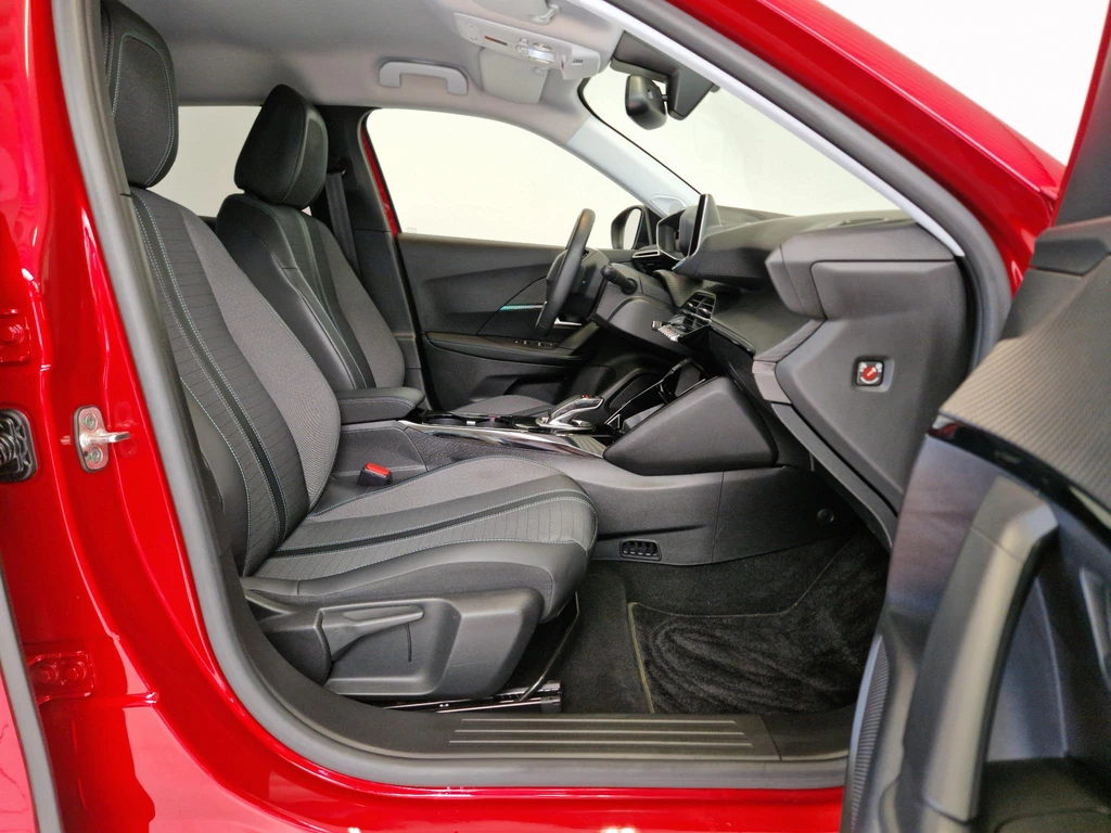 Peugeot e-2008 – foto 8