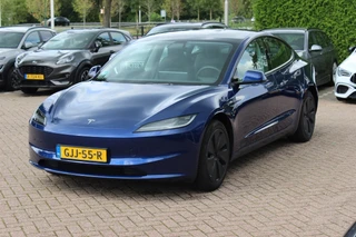 Tesla Model 3 – thumbnail 1