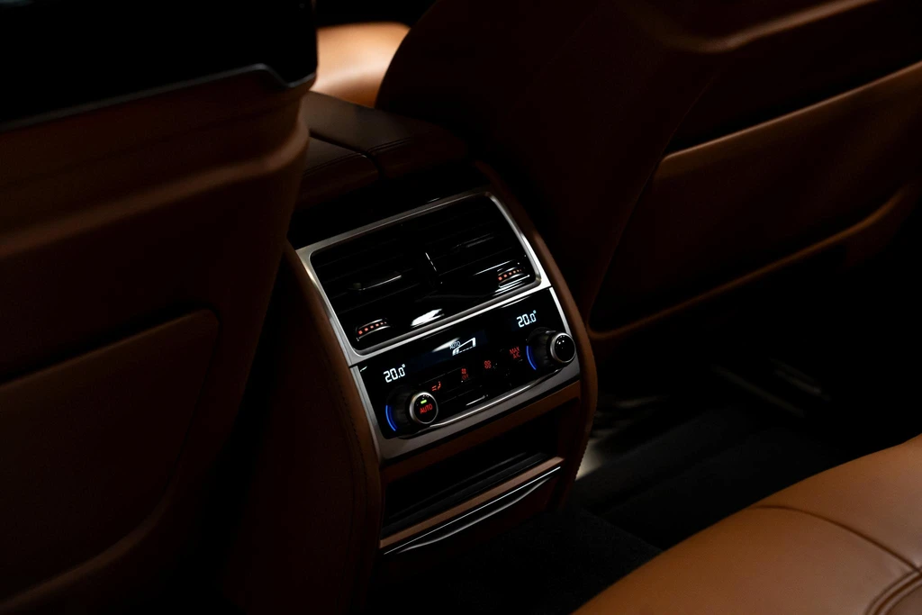 BMW 7 Serie – foto 44