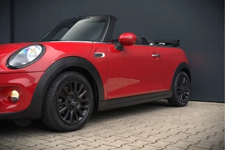 MINI Cooper Cabrio – thumbnail 3