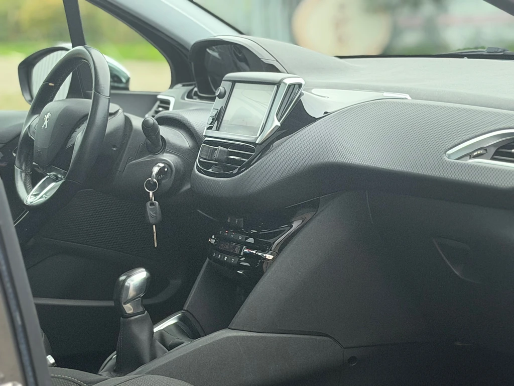 Peugeot 208 – foto 19