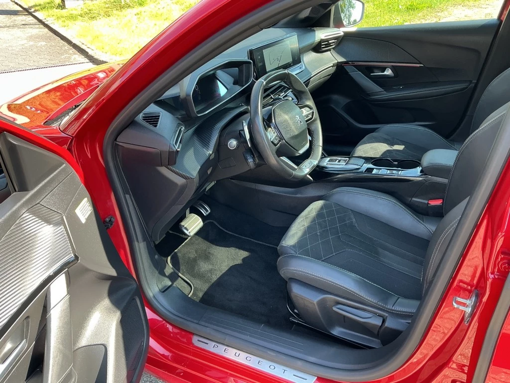 Peugeot 208 – foto 13