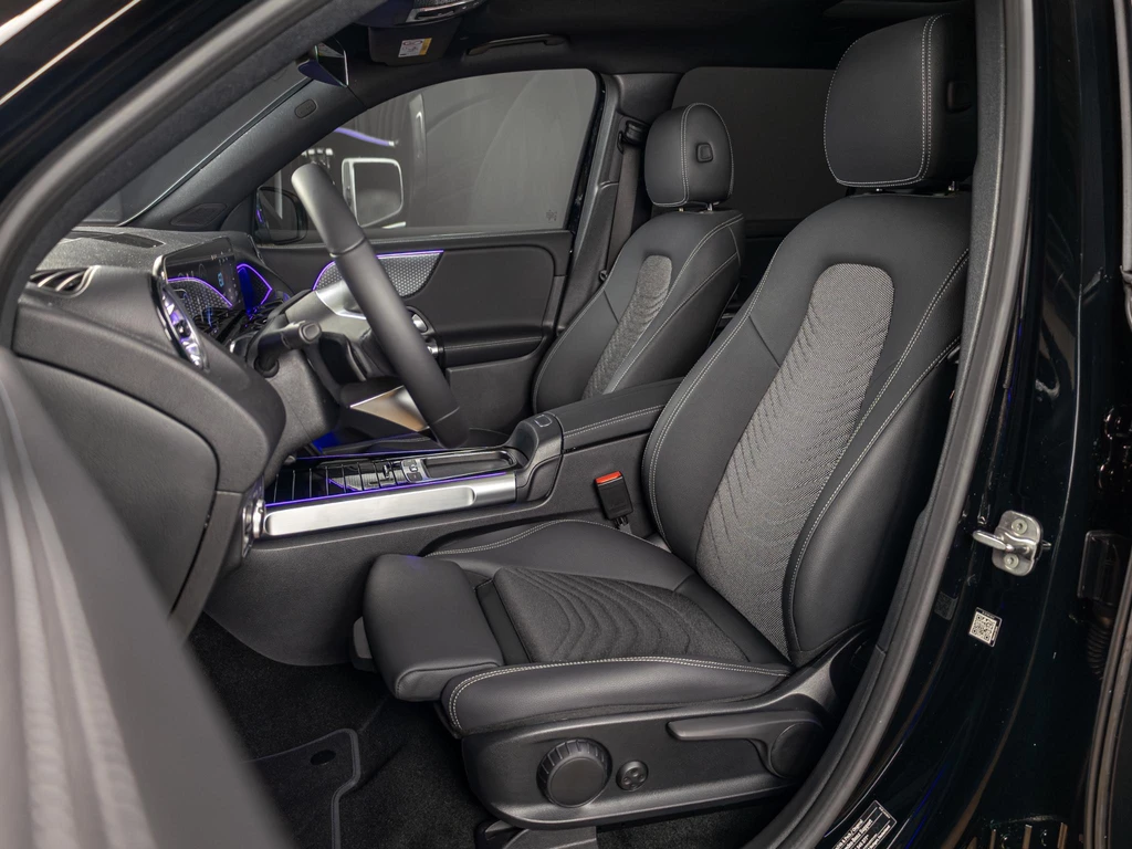 Mercedes-Benz EQB – foto 7