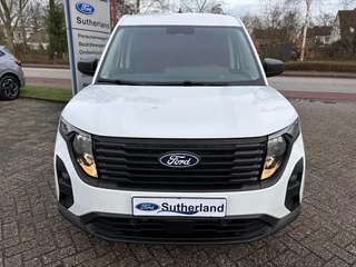 Ford Transit Courier – thumbnail 8