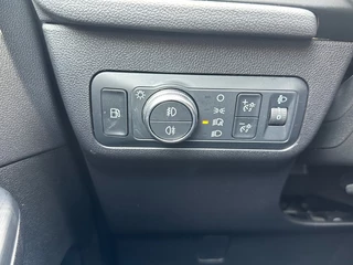 Ford Kuga – thumbnail 31