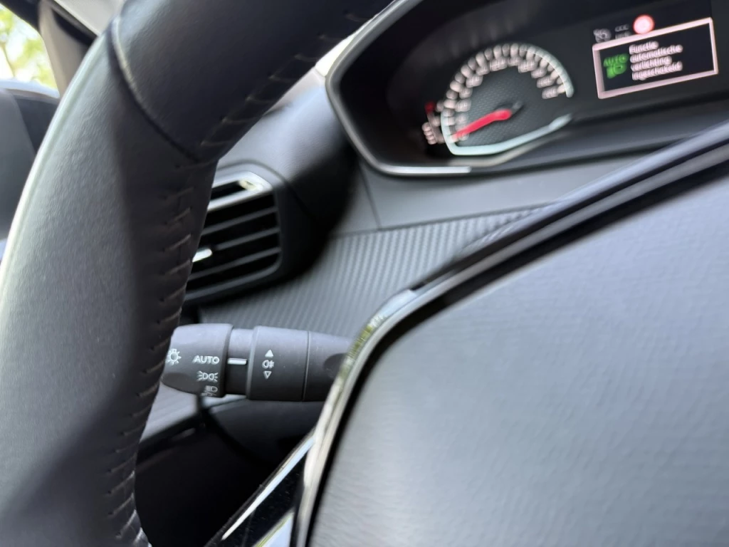 Peugeot 208 – foto 30
