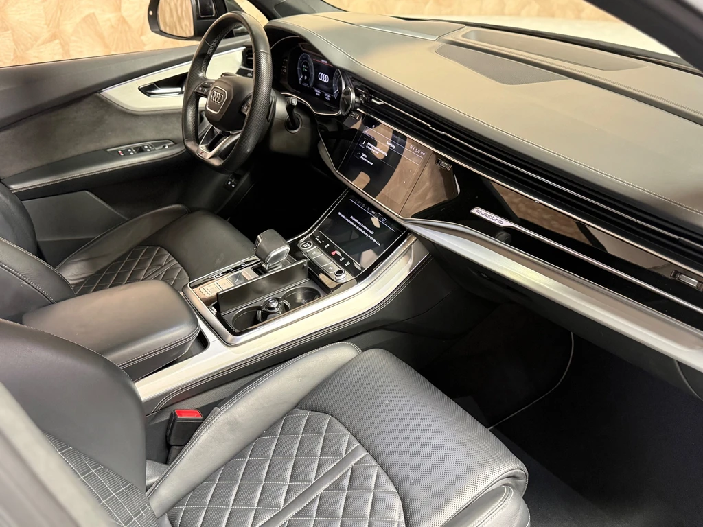 Audi Q7 – foto 11