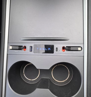 Tesla Model 3 – thumbnail 24