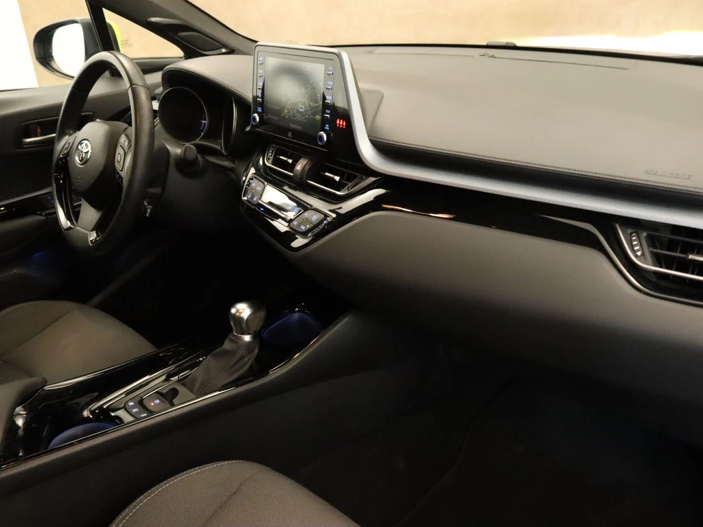 Toyota C-HR – foto 11
