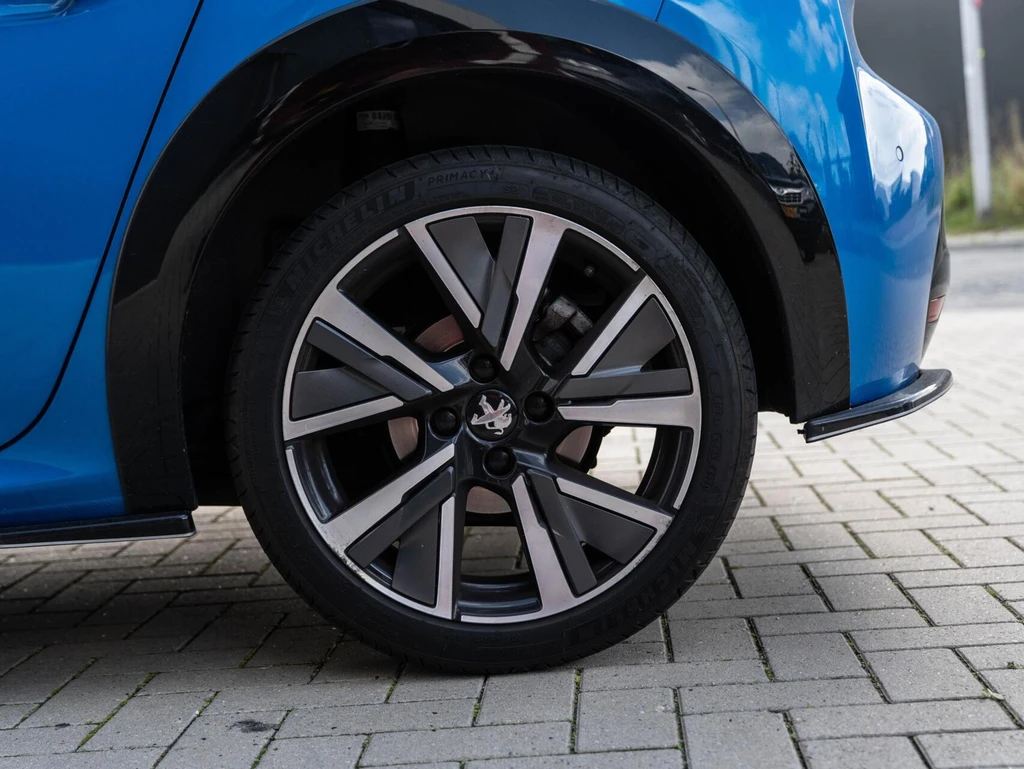 Peugeot 208 – foto 18