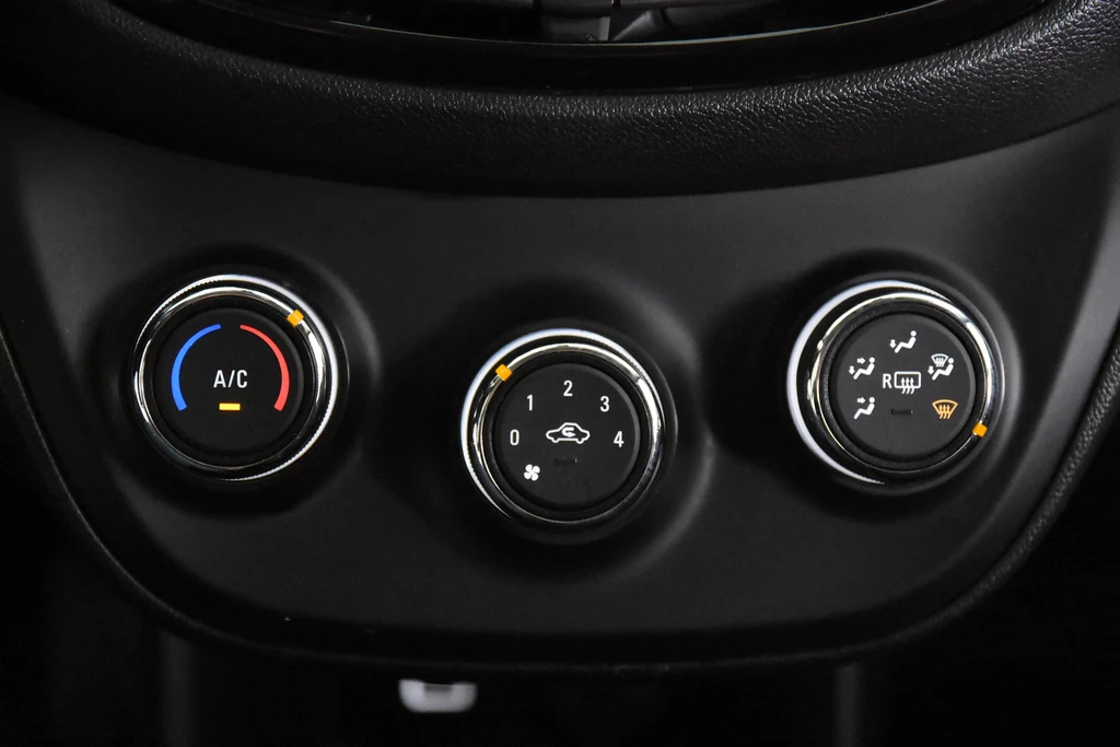 Opel KARL – foto 22
