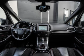 Ford S-Max – thumbnail 9