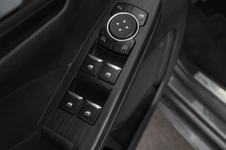 Ford Kuga – thumbnail 17