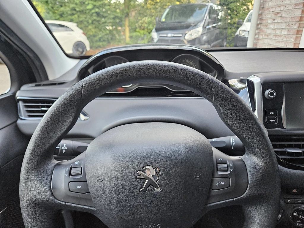 Peugeot 208 – foto 19