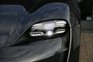 Porsche Taycan – thumbnail 6