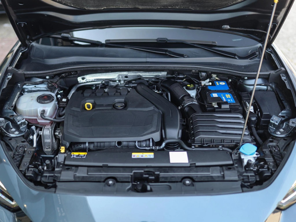 SEAT Leon – foto 20