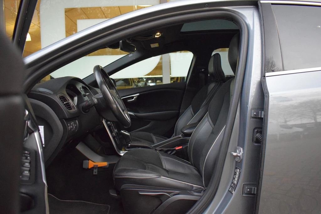 Volvo V40 – foto 13