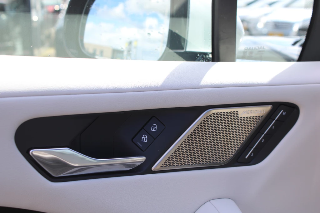 Jaguar I-PACE – foto 4