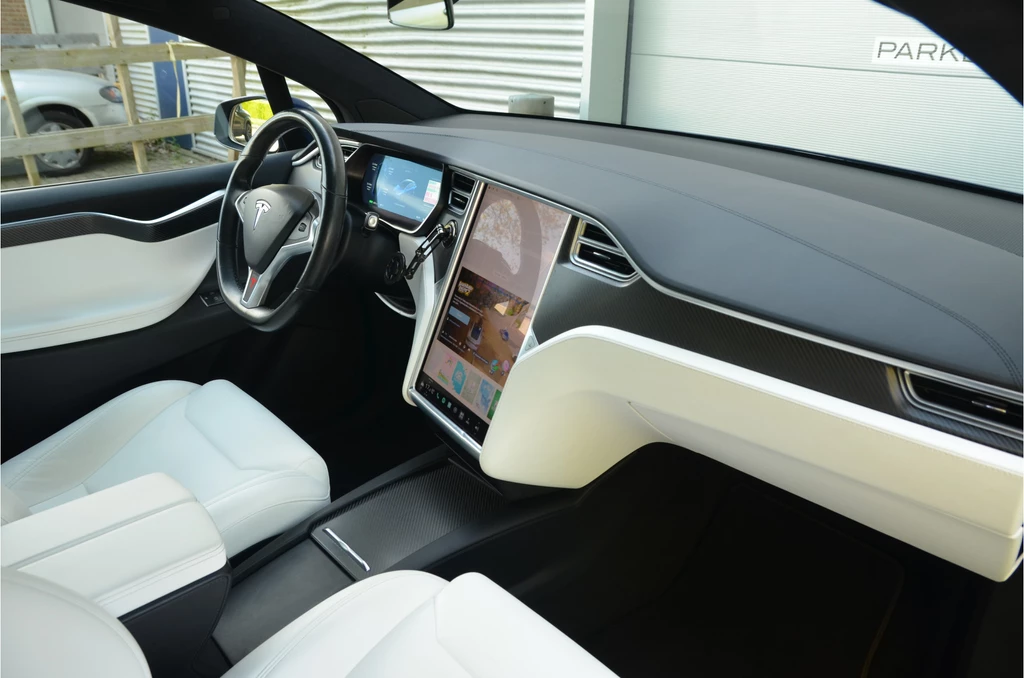 Tesla Model X – foto 13