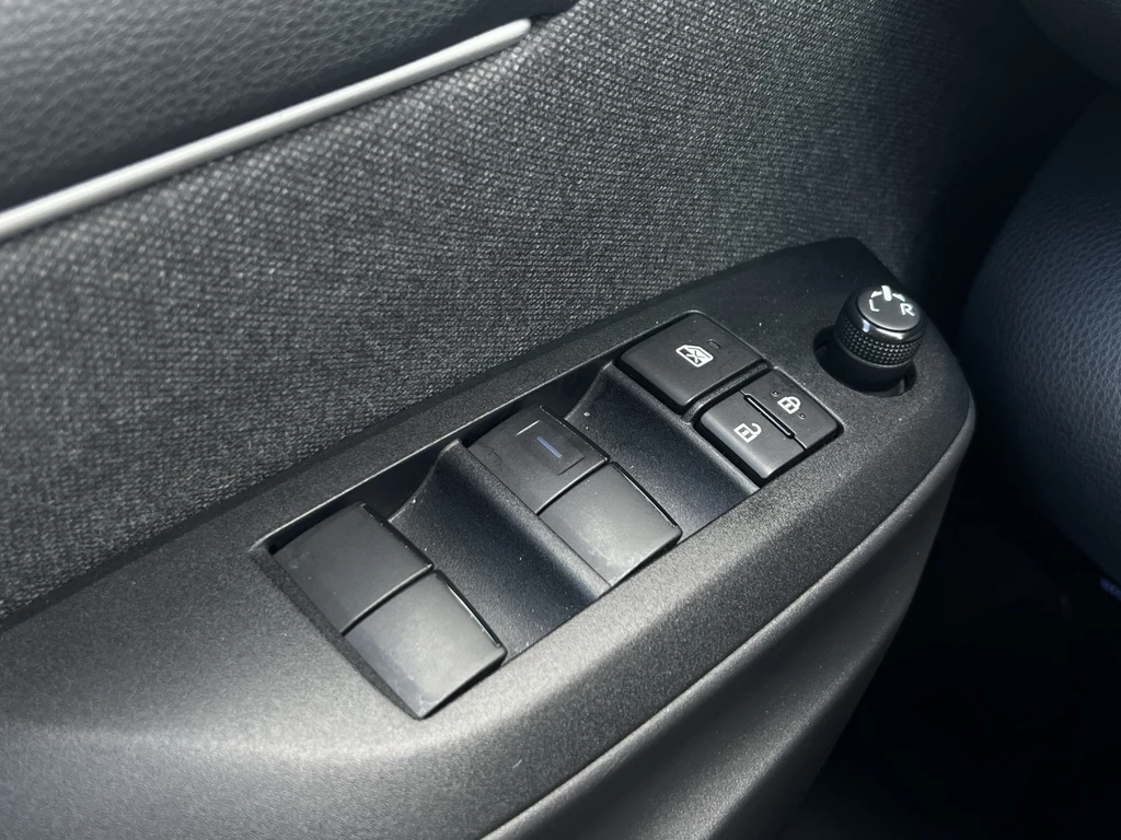 Toyota Yaris – foto 12