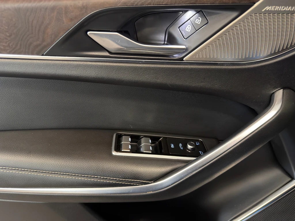 Jaguar F-PACE – foto 21