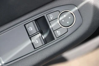 Renault Clio – thumbnail 11