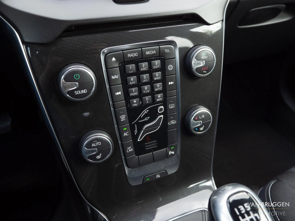 Volvo V40 – foto 24