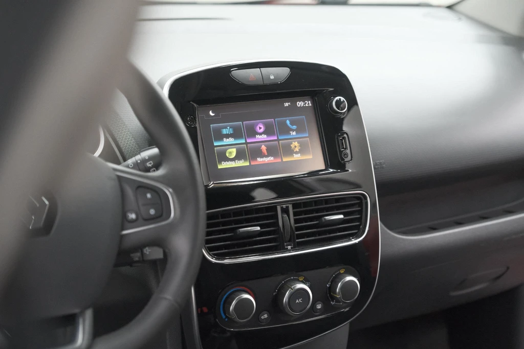 Renault Clio – foto 16
