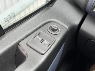Opel Vivaro – thumbnail 18