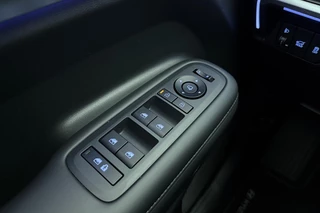 Hyundai Santa Fe – thumbnail 29