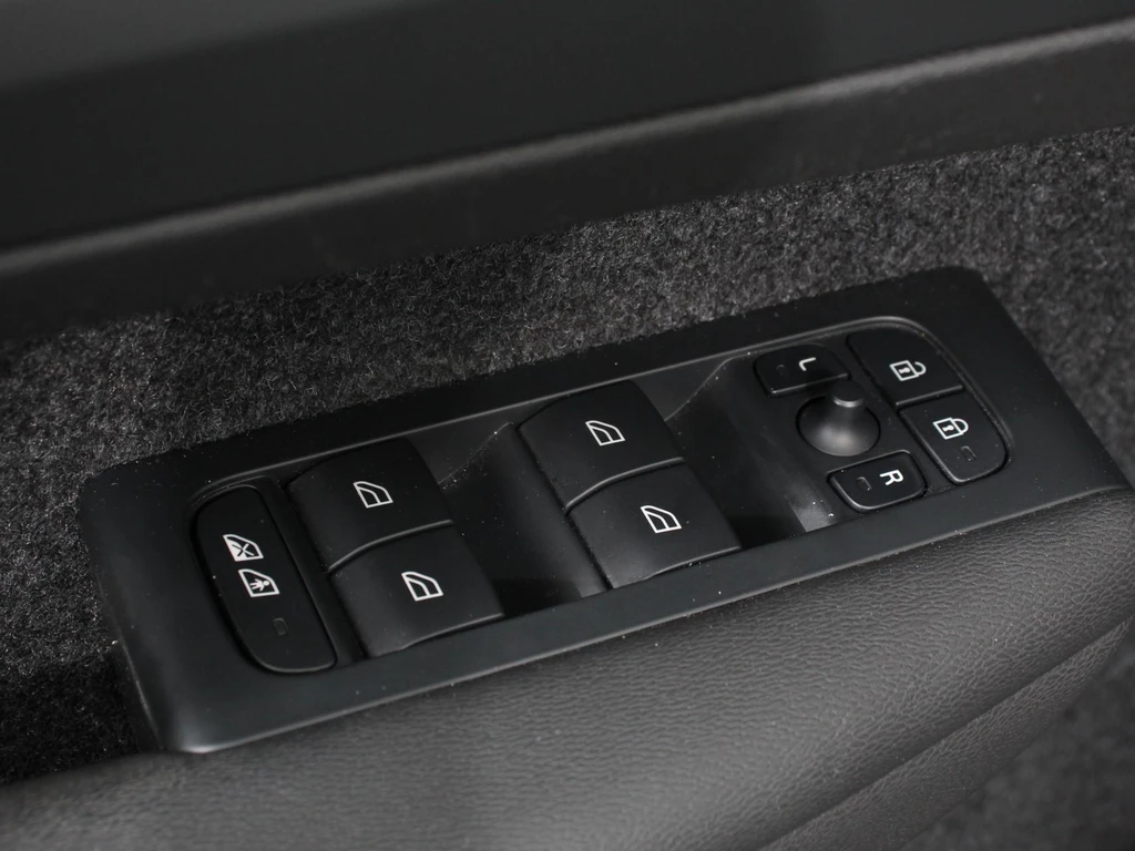 Volvo C40 – foto 12