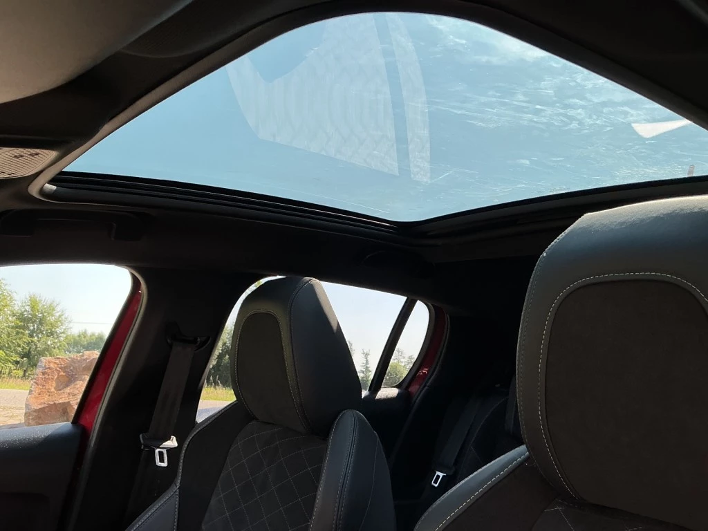 Peugeot 208 – foto 15