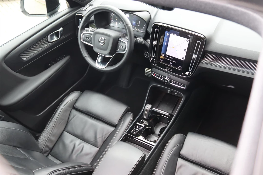 Volvo XC40 – foto 15