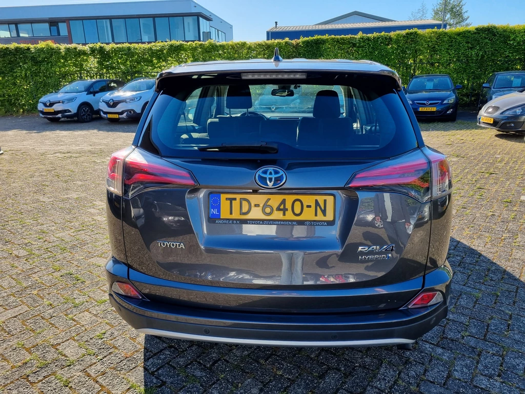 Toyota RAV4 – foto 4