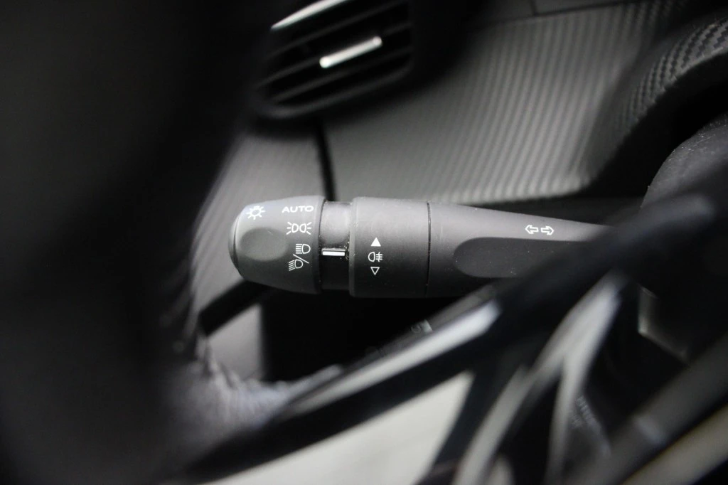 Peugeot e-2008 – foto 26